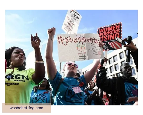 穆迪重伤引爆全网热议瞬间揪心画面令人不忍直视众人集体祈福祝平安